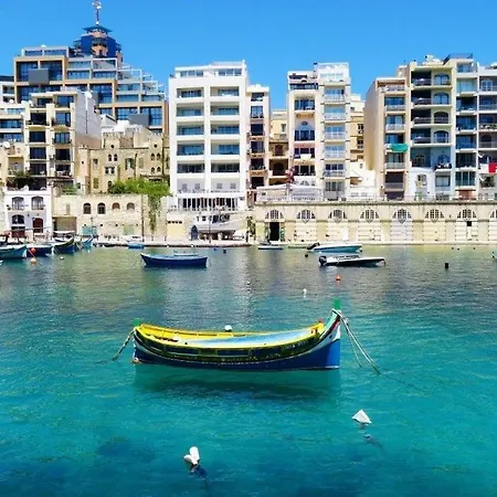 Cosy 1br In St Julian's Διαμέρισμα *